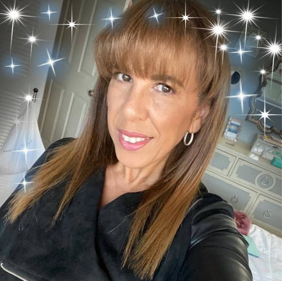 Meet your Posher, Lillian - Picture 1 of 1